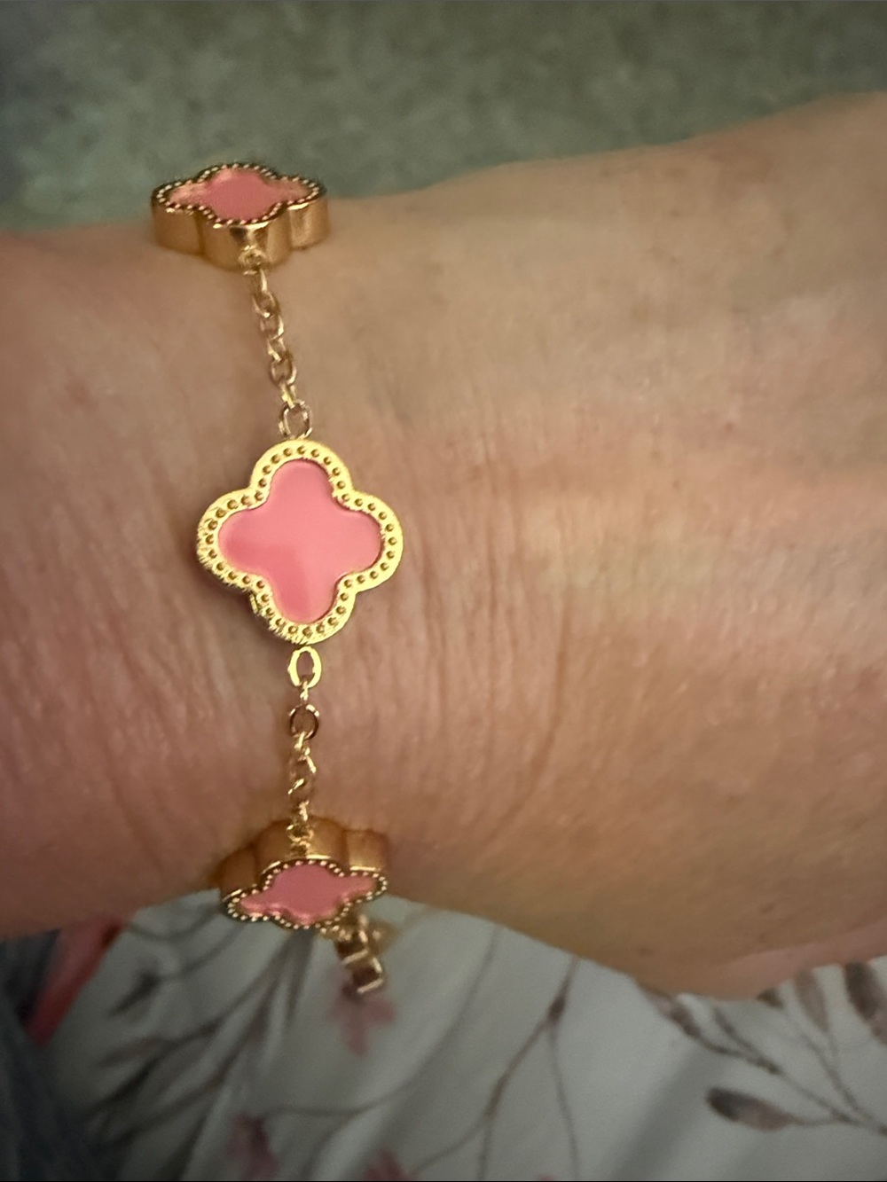 Gold Tone Stainless Steel Pink Clover Pendant Bracelet - Women's Fashion Jewelry